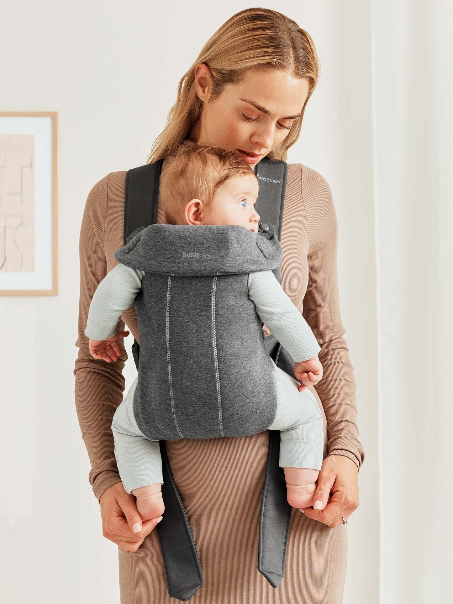 hands free baby carrier
